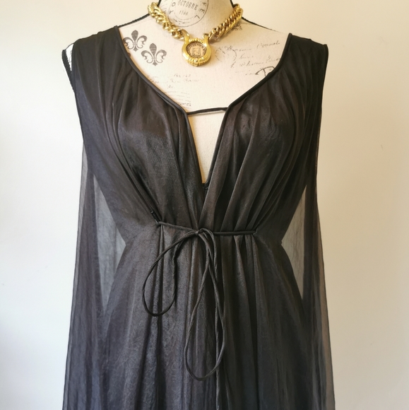 Vintage black nightgown - Picture 6 of 9